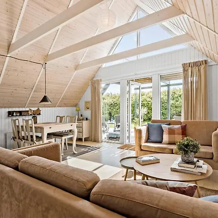 Tolles Haus In Rønde Mit Wlan
